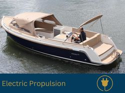 2024 Interboat Intender 820 Electric