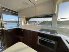 2025 Fairline Squadron 58