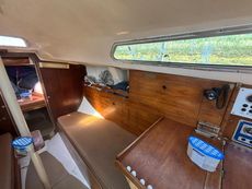 1976 Hustler 25.5
