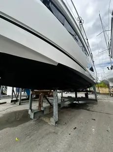 2016 Sealine C330
