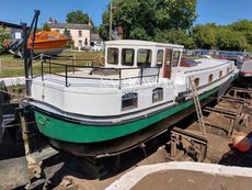 70ft by 13ft Dutch Barge