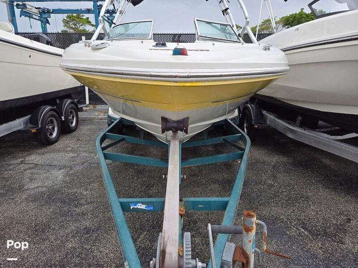 2005 Sea Ray 200 sport