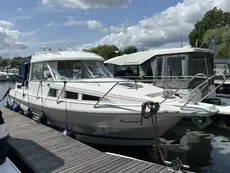 2005 Marex 280 Holiday