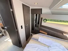 2025 Sealine C390