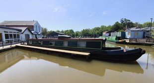 Ja'Danik - A 58ft 3ins 2002 Heron 2 berth cruiser stern narrowboat.