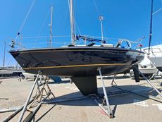 1982 Dufour 3800