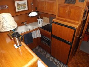 Ocean Alexander 39 P/X considered - Galley