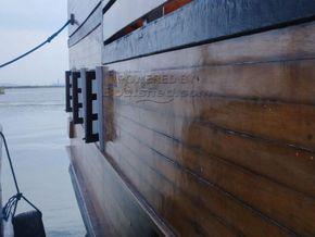 Pirate Boat Day Charter Vessel  - Hull Close Up