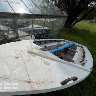 enterprise Dinghy – Fibreglass hull in need of some TLC!