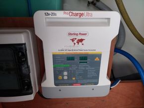 Jeanneau Merry Fisher 695  - Electrical Panel