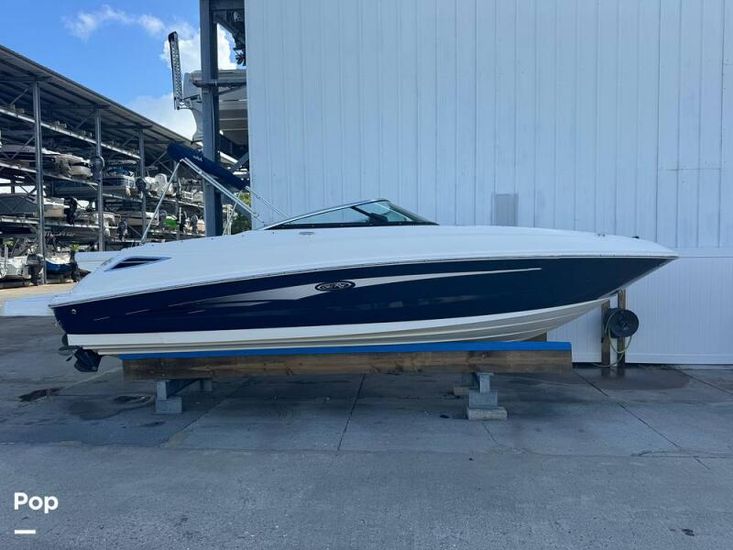 2014 Sea Ray 240 sundeck