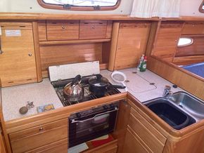 2007 Bavaria 37 Cruiser 21