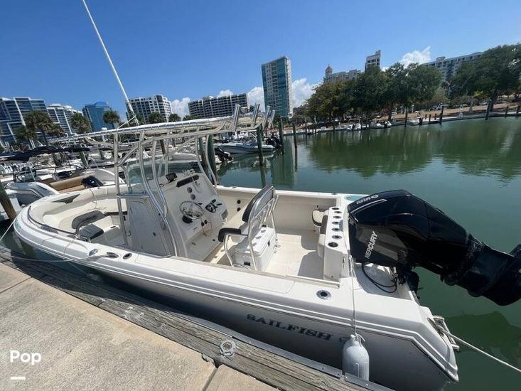 2022 Sailfish 242 cc