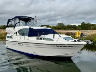 2007 Haines 320 Aft Cabin