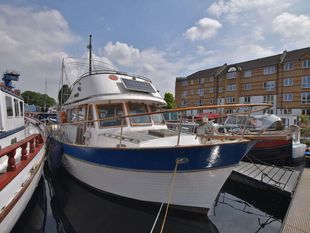 Great London Liveaboard with Fully Transferable Residential Mooring