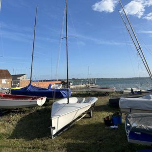 Devoti Icon - two person dinghy