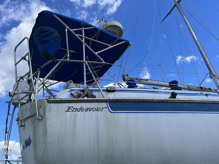 1977 Endeavour 37 sloop