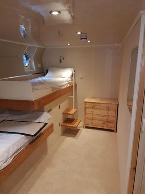 Mid Ship Twin Bed Room with shower,wc and hand basin