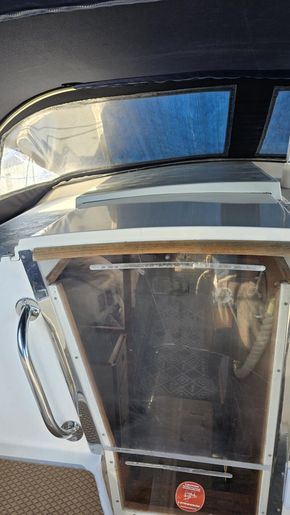 Transparent Hatch