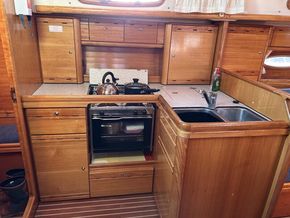 2007 Bavaria 37 Cruiser 22