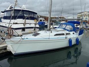 2002 Hunter Channel 31
