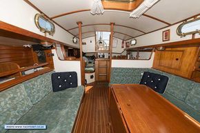 Saloon aft