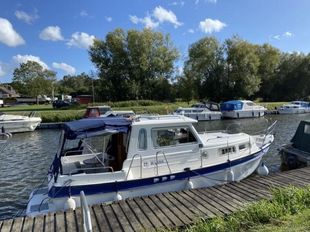 Hardy 27 Twin Screw