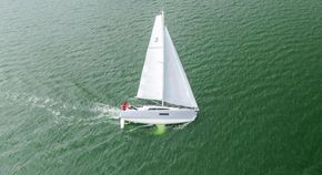 Beneteau Oceanis 30.1 for sale with BJ Marine