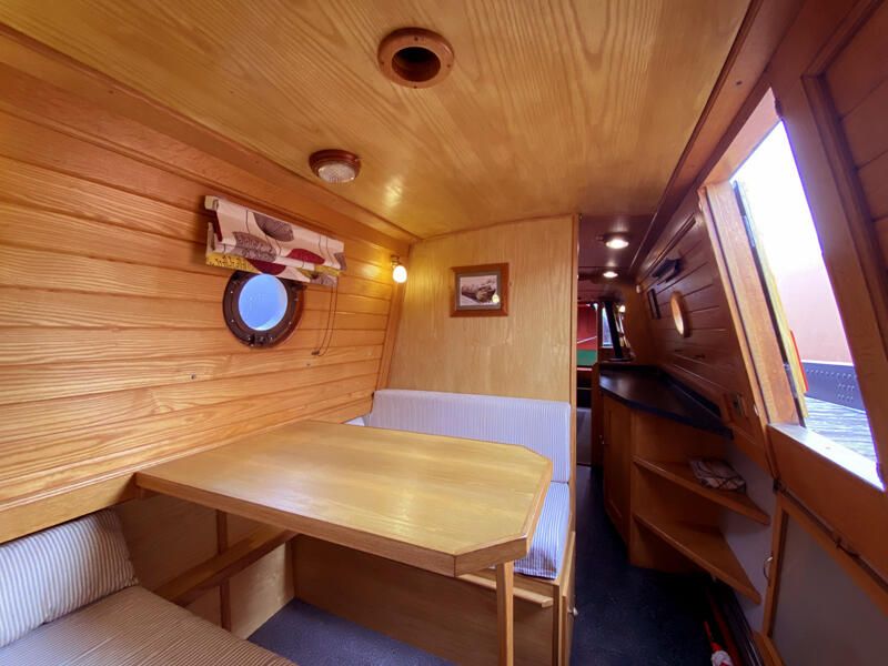 Dinette Fwrd