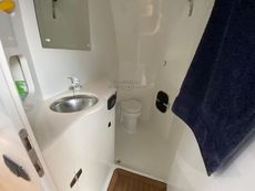 2007 Wave Piercer Speed Boat