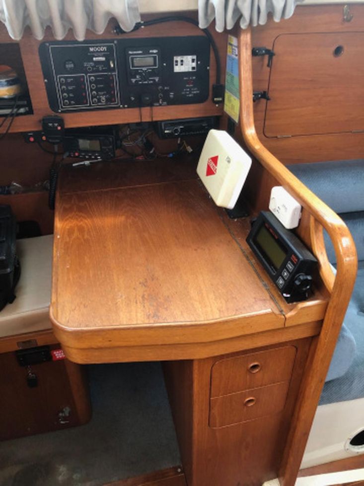 1989 Moody 31 Mk II