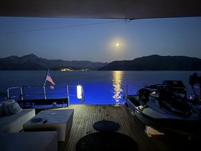 YACHT SUPPORT VESSEL NIGHT PARTY