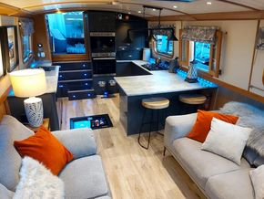 Saloon & Galley
