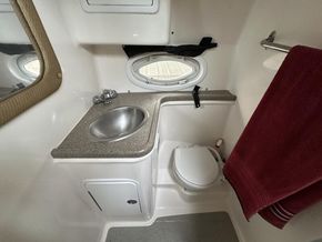 2008 Rinker 280 Cabin Cruiser 29