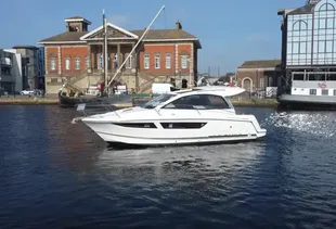 2010 Jeanneau Leader 9