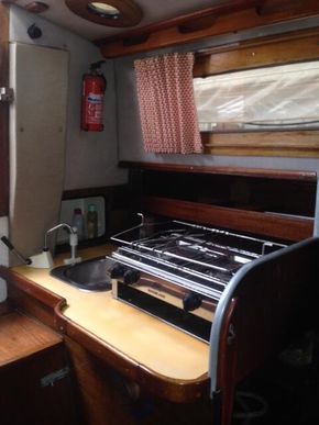 Galley: twin burner and grill with sink