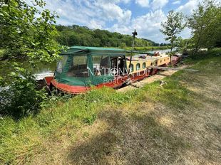 52ft by 10ft Wormenhuaed Dutch Barge 