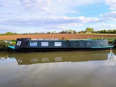 52ft great survey readings, outside dining, potential for a mooring