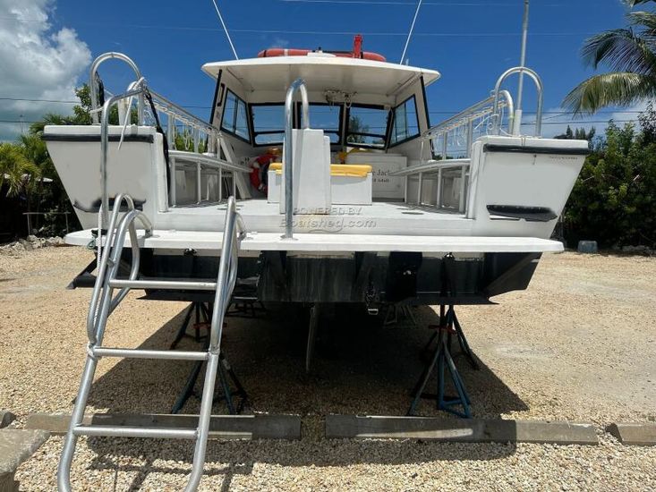 2000 Island Hopper 30