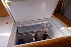 Jeanneau Sun Odyssey 44i Owner's Version