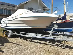 Quicksilver Flamingo 620