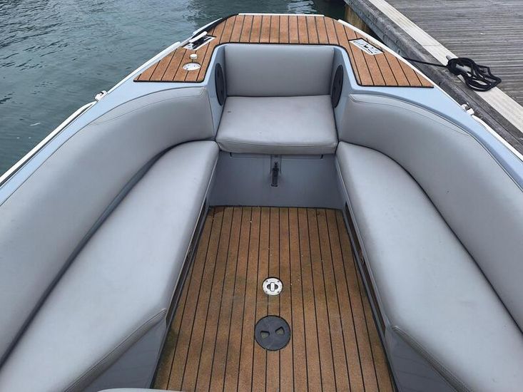 Nautica Express 22