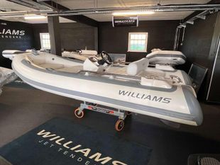 2022 Williams Sportjet 395