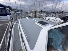 2001 Aquastar 38