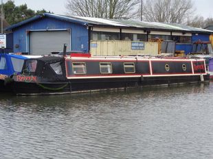 57ft Semi Trad Narrowboat built 1995 by Diamon Narrowboats
