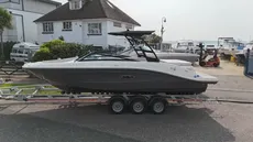 2022 Sea Ray SPX 230