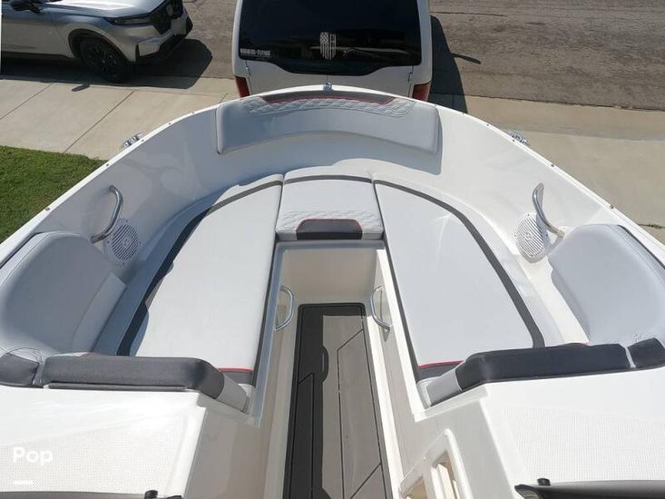 2023 Bayliner element m19