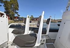 Vector 11 with OXE outboard diesel engines