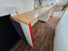 Houseboat 43ft  - Galley