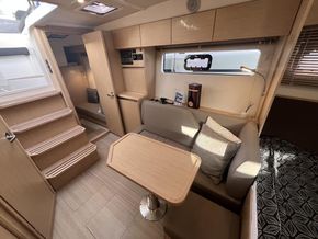2025 Bavaria SR35 Open Top 13